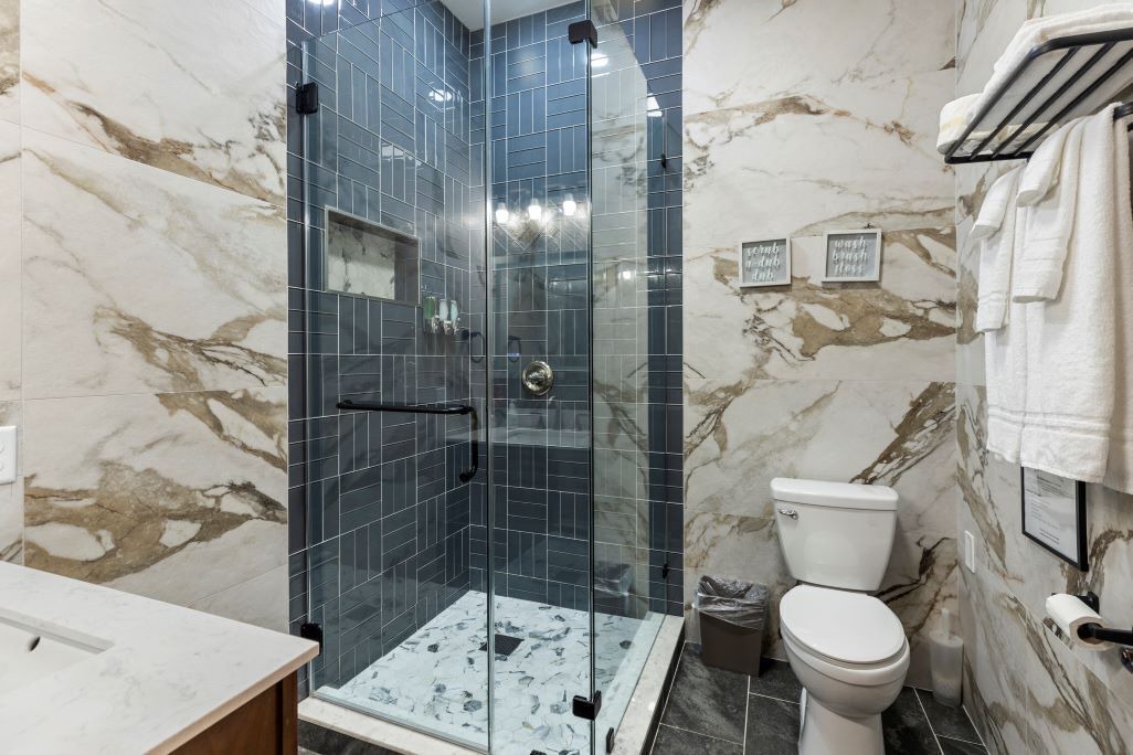 Photo of Bathroom in Elmaton