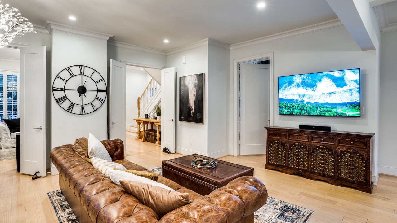 Photo of Livingroom in Uptown