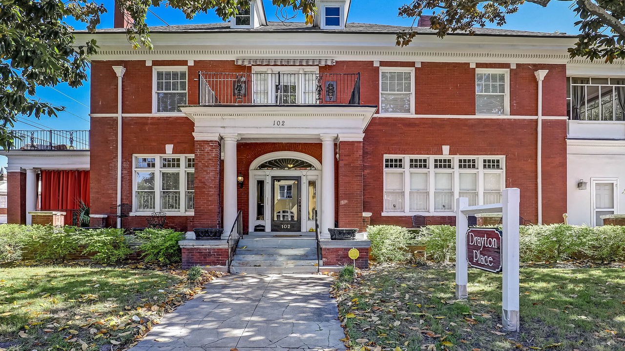 Photo of Outdoor in Thomas Square