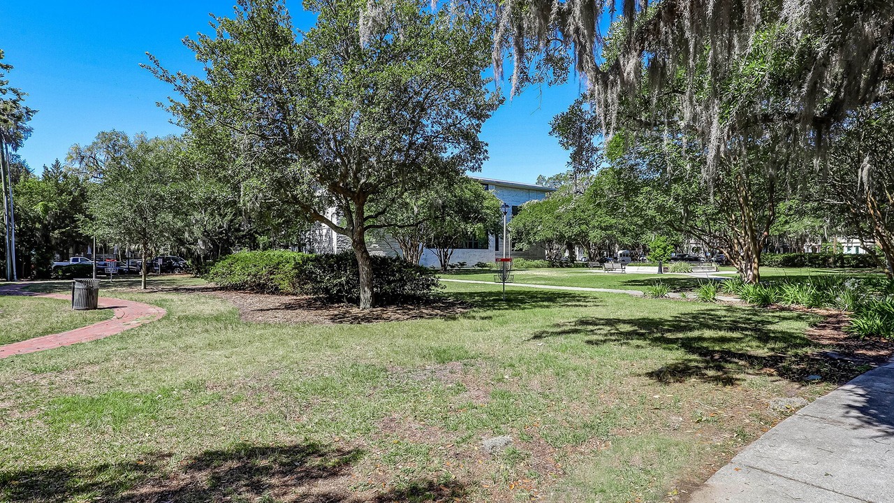 Photo of Outdoor in Thomas Square