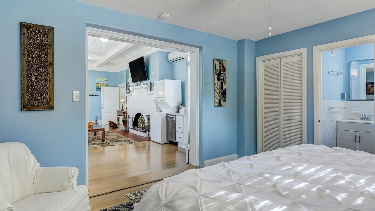 Photo of Bedroom in Thomas Square