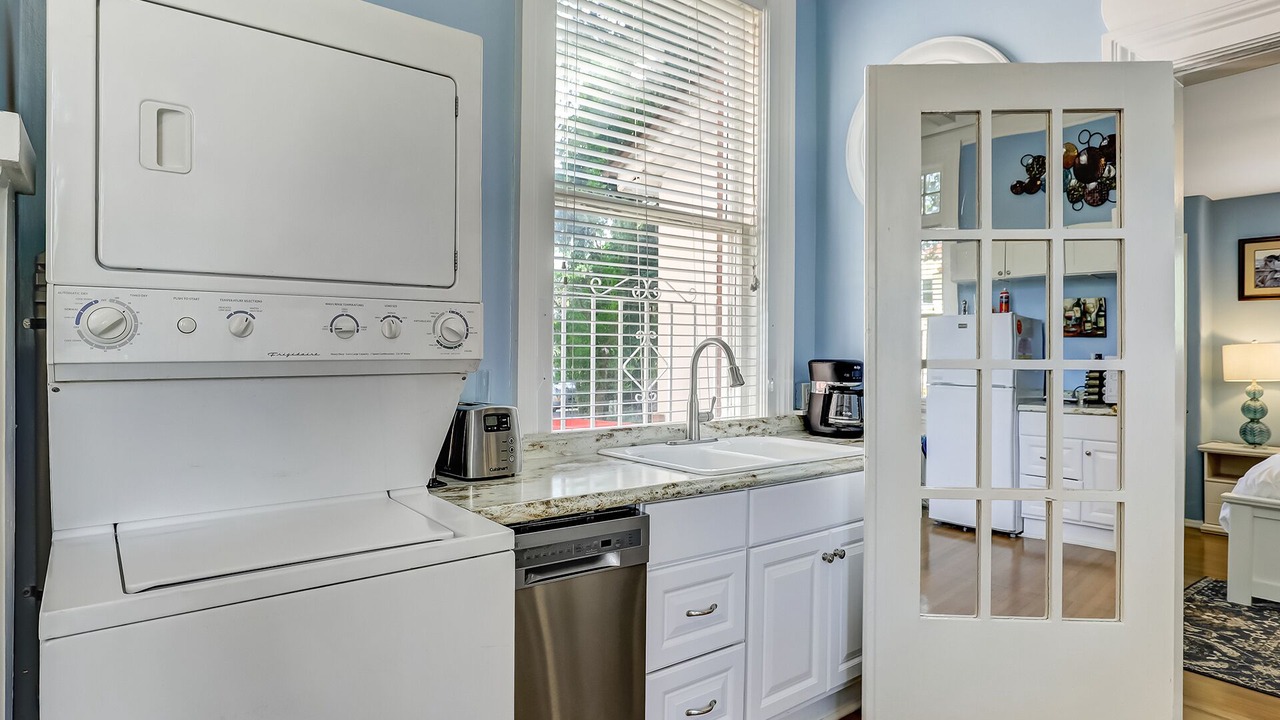 Photo of Kitchen in Thomas Square