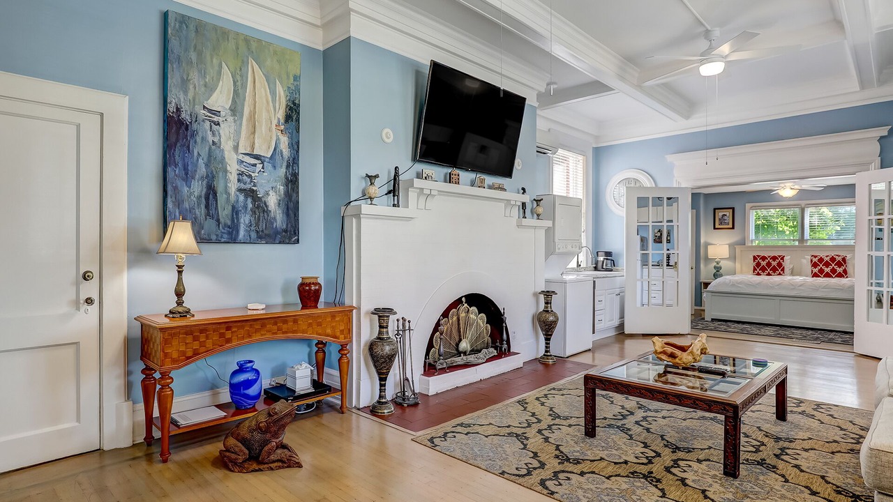 Photo of Bedroom in Thomas Square