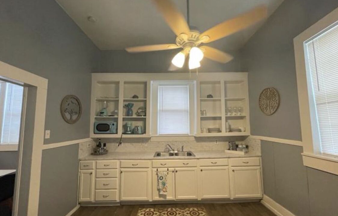 Photo of Kitchen in Historic Garderns