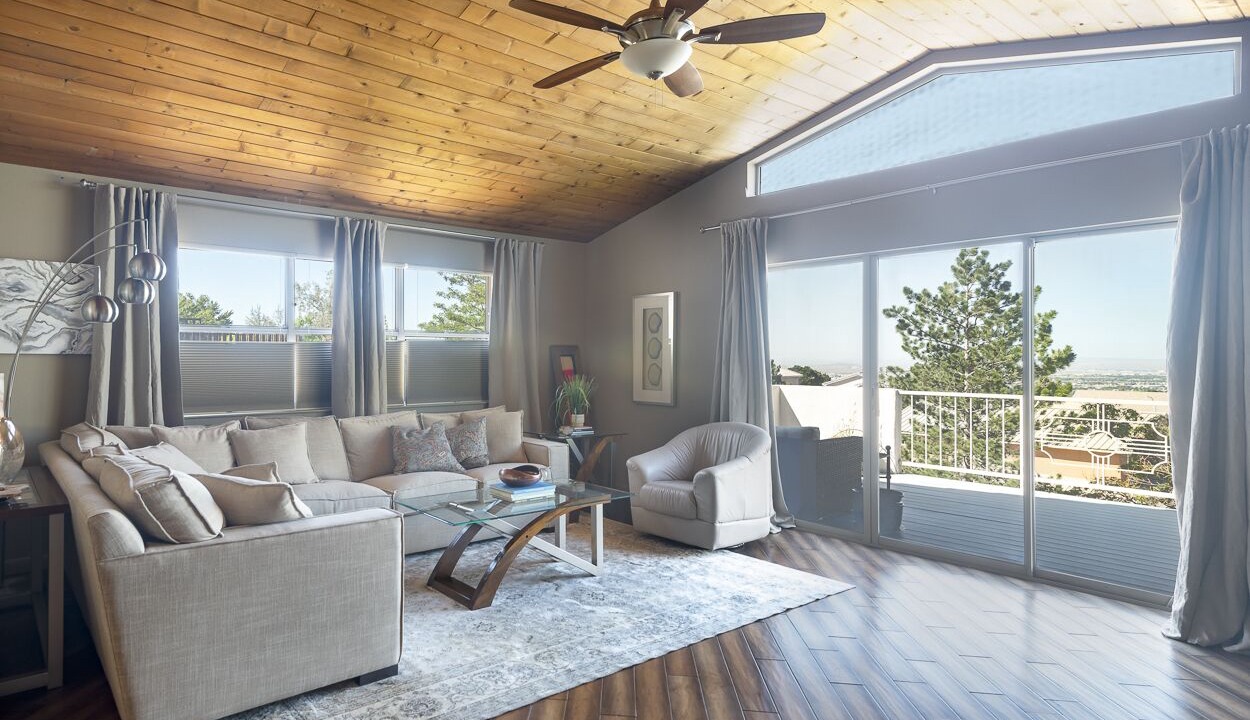 Photo of Livingroom in Northeast Heights