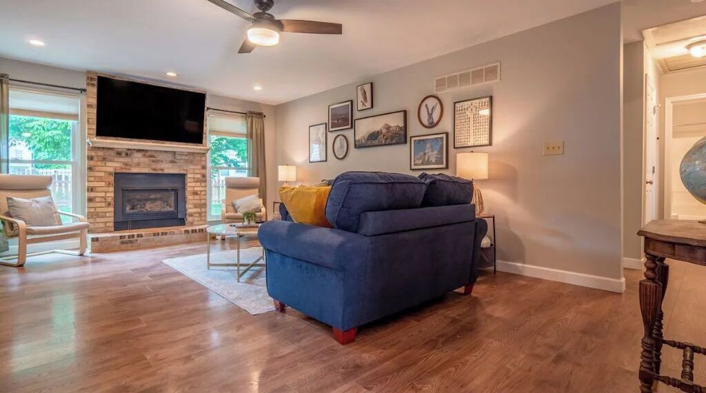 Photo of Livingroom in O'Fallon