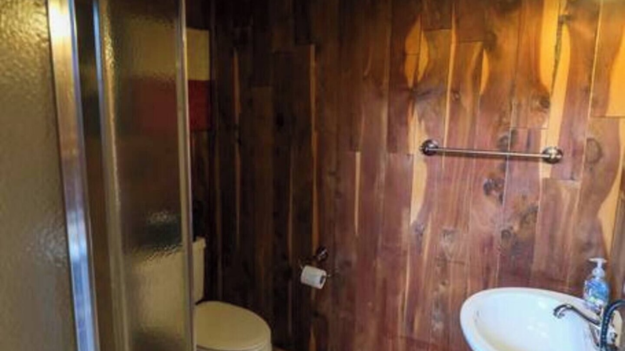 Photo of Bathroom in Minden