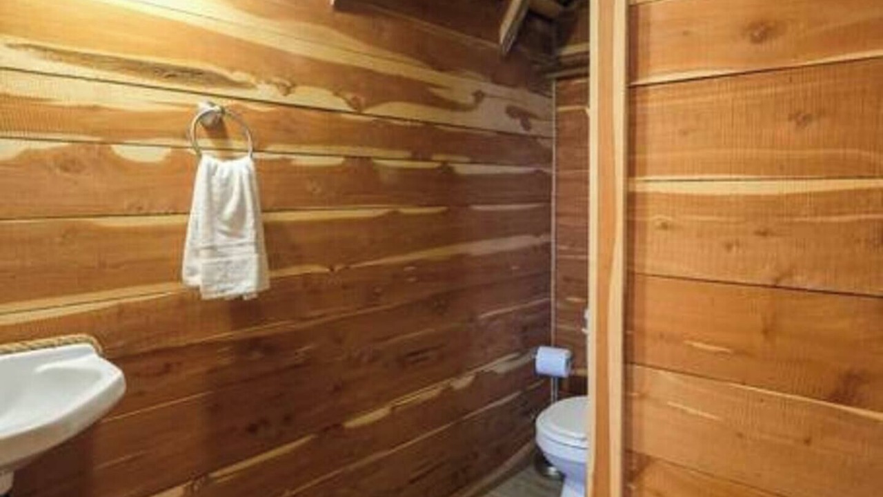 Photo of Bathroom in Minden