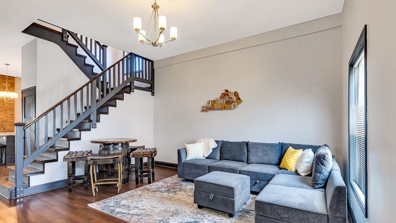 Photo of Livingroom in Shelby Park