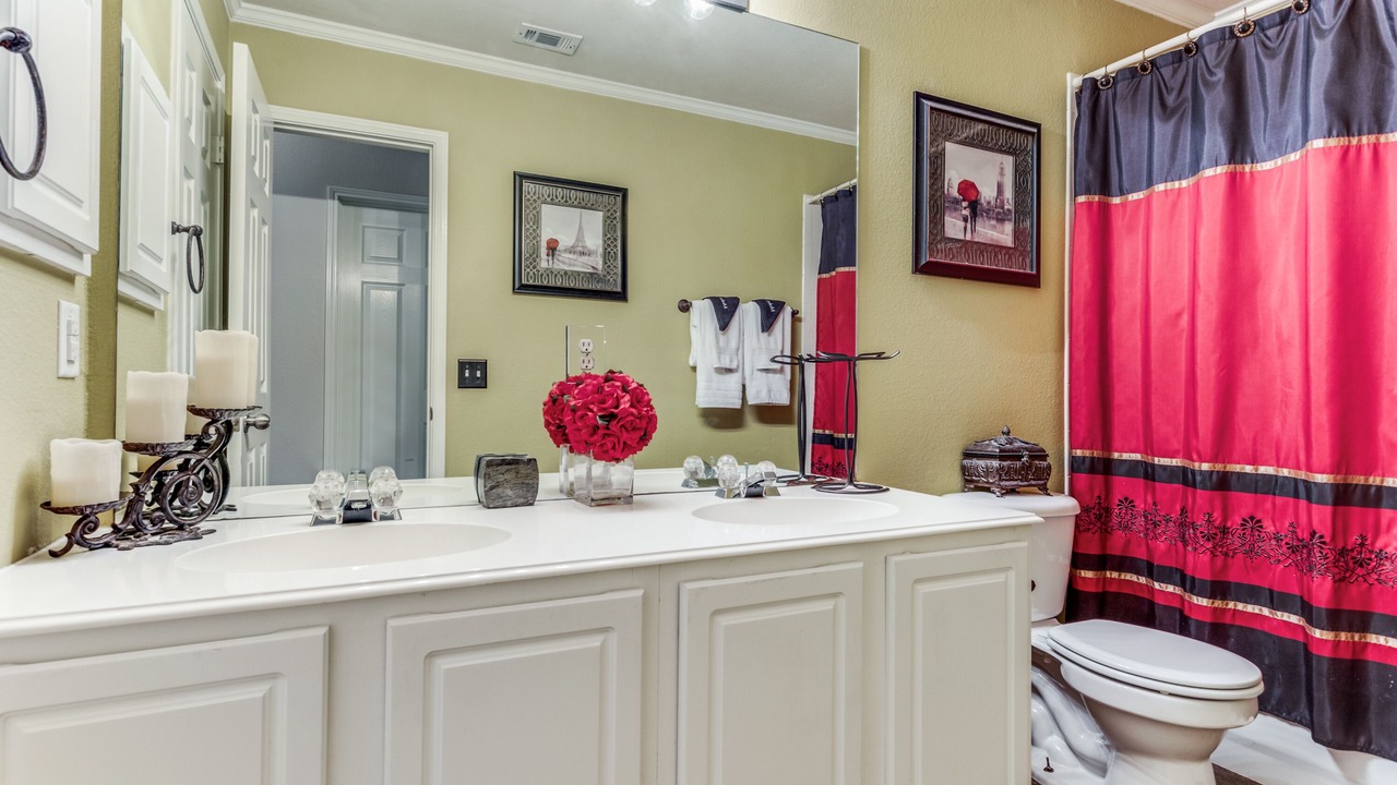 Photo of Bathroom in Garland