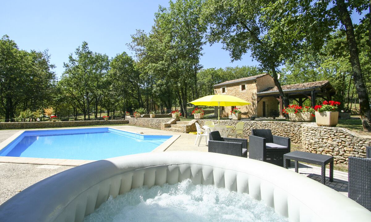 Photo of Outdoor in Sainte-Foy-de-Longas