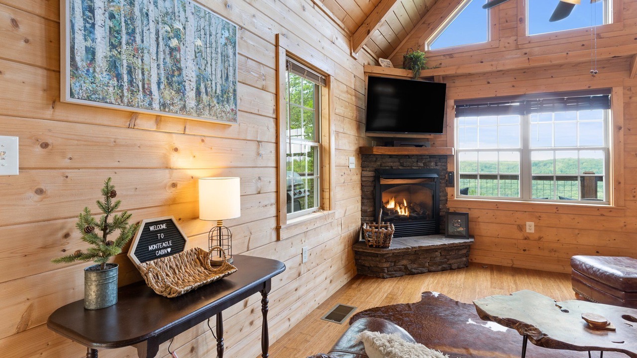 Photo of Livingroom in Monteagle