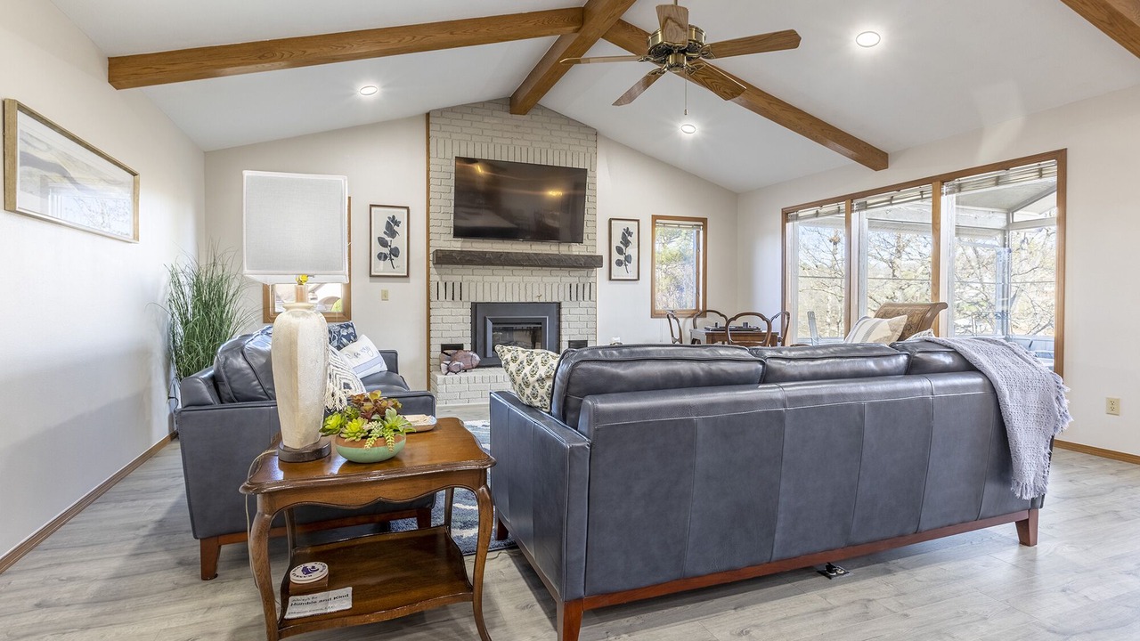 Photo of Livingroom in Bella Vista
