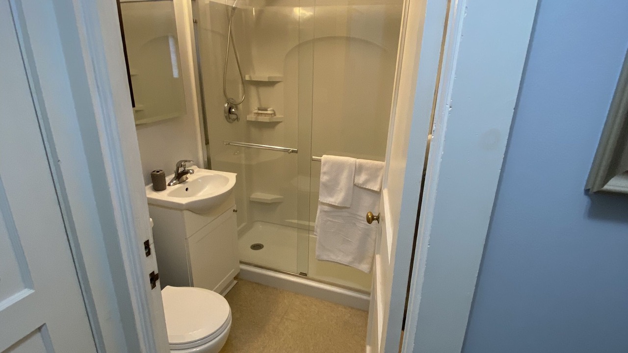 Photo of Bathroom in Skyland
