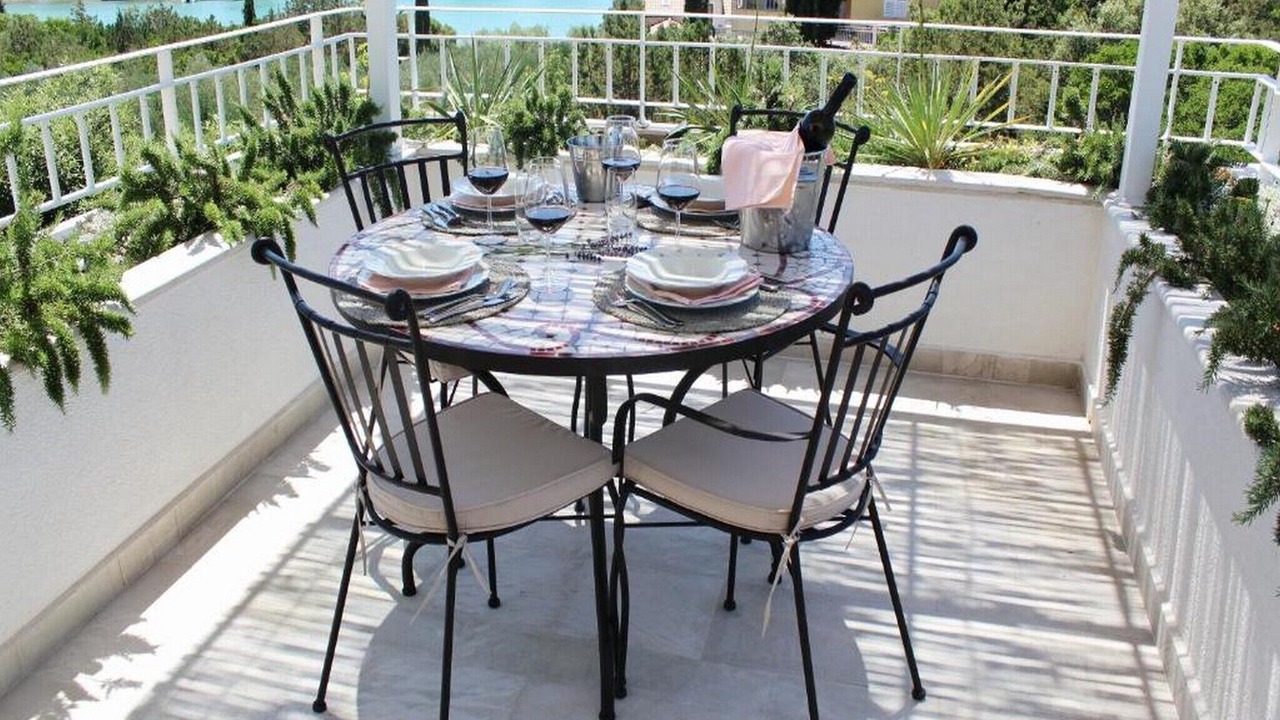 Photo of Patio Balcony in Loviste