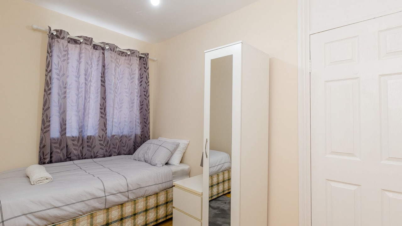 Photo of Bedroom in Cradley