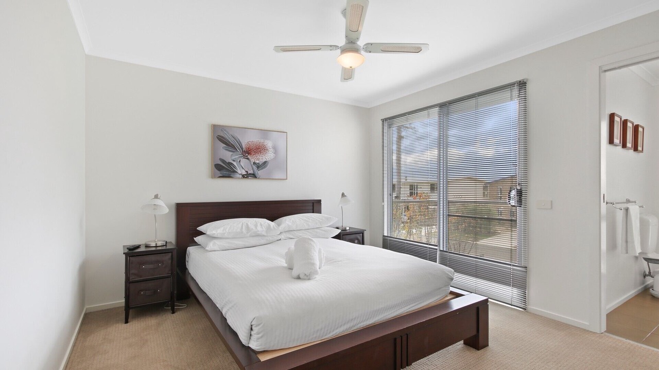 Photo of Bedroom in Lake Tyers Beach