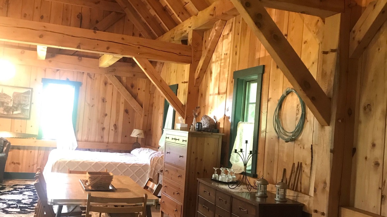 Photo of Bedroom in Decorah