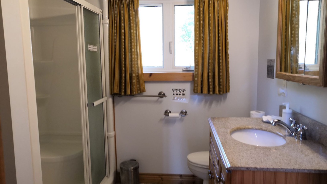 Photo of Bathroom in Colpoys Bay