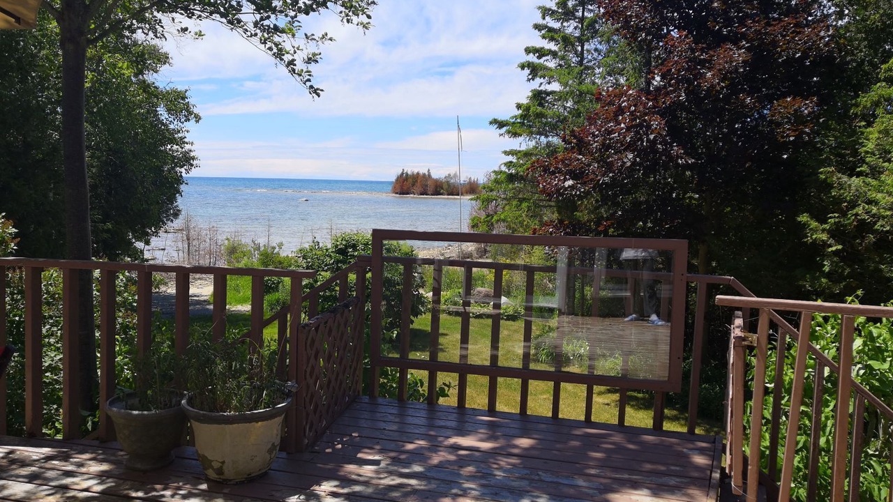 Photo of Patio Balcony in Colpoys Bay