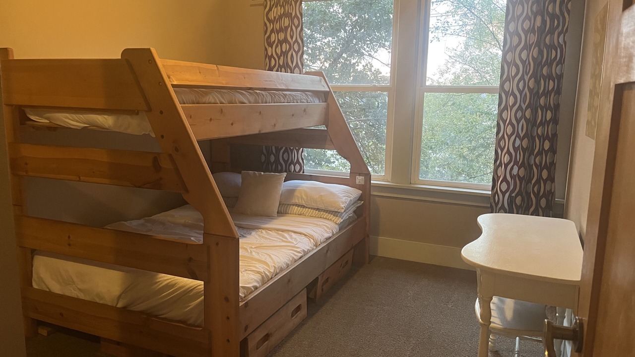 Photo of Bedroom in Cliff - Cannon