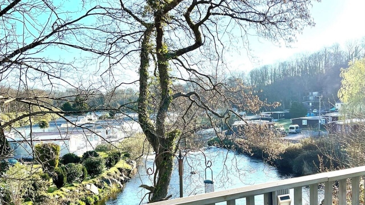 Photo of Others in Bont Newydd