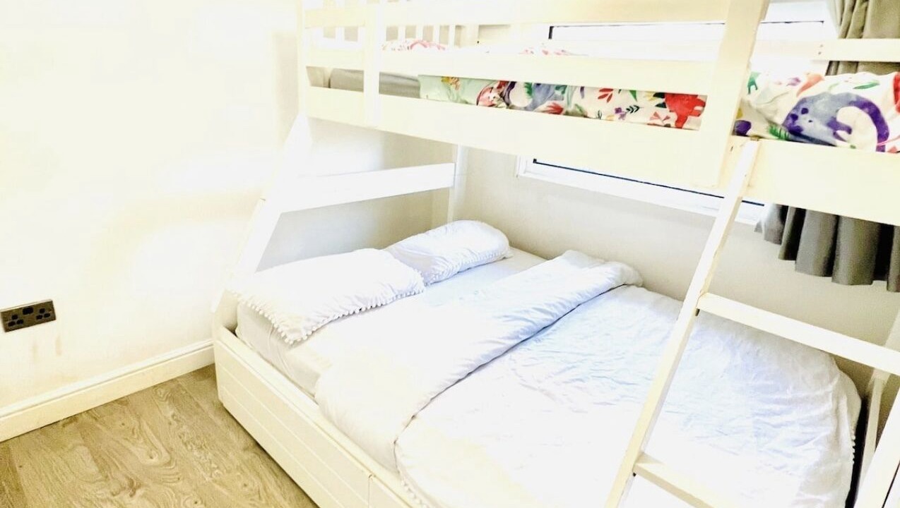 Photo of Others in Bont Newydd