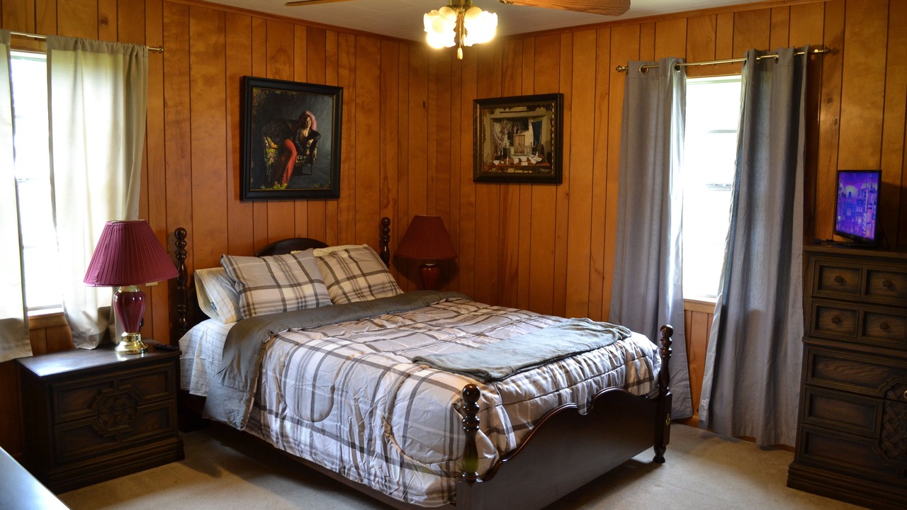 Photo of Bedroom in Pelican