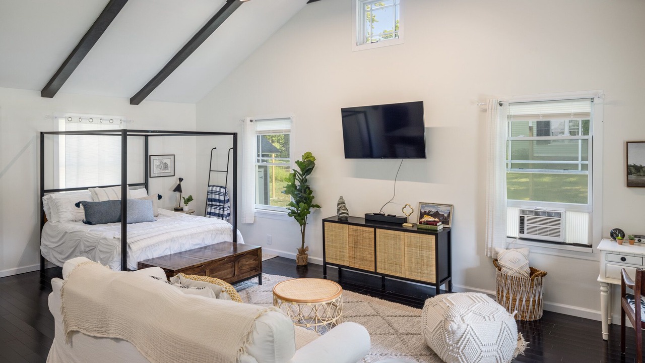 Photo of Bedroom in Claverack-Red Mills