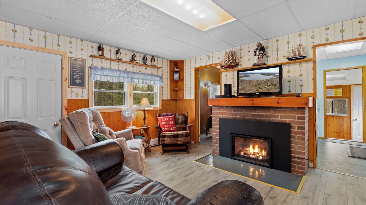 Photo of Livingroom in Flesherton