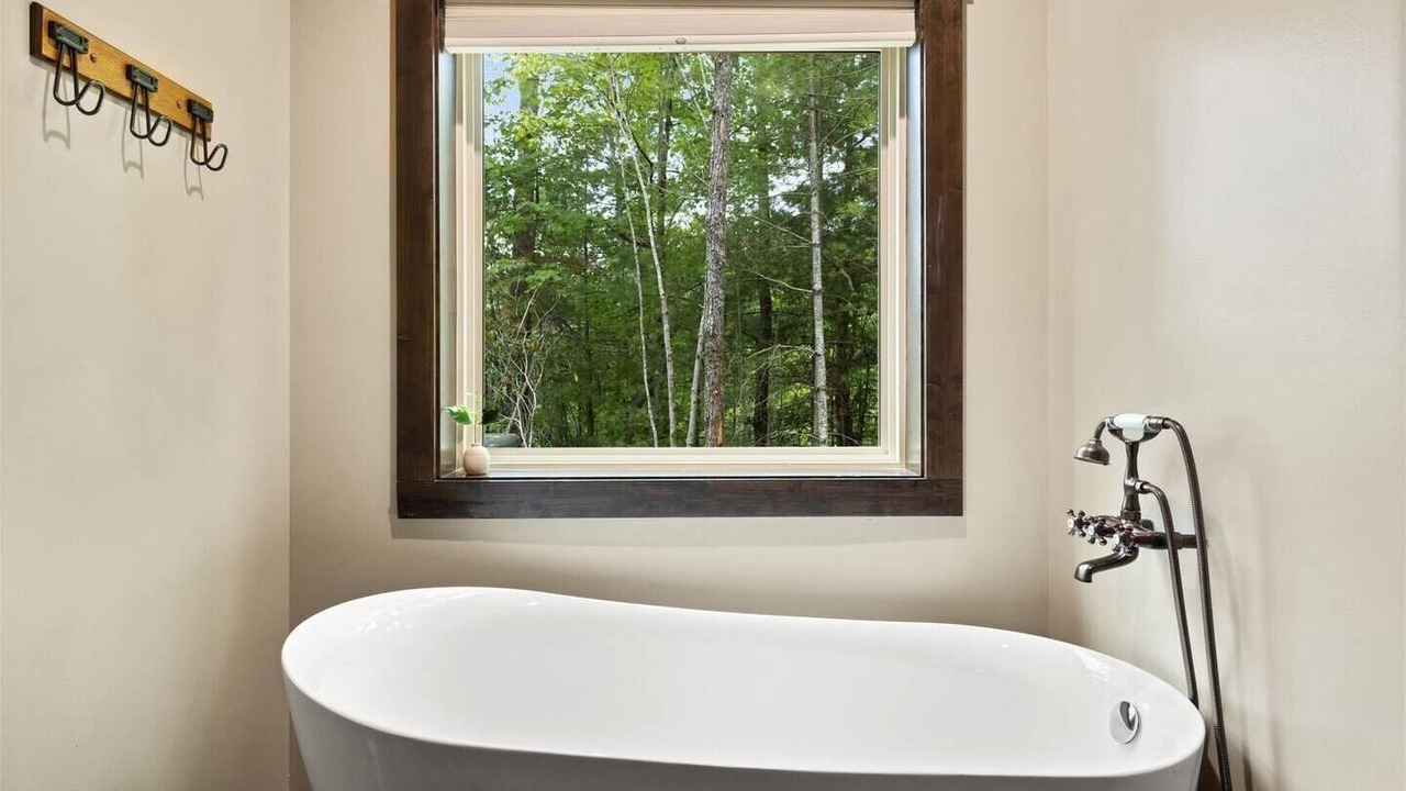 Photo of Bathroom in Wears Valley