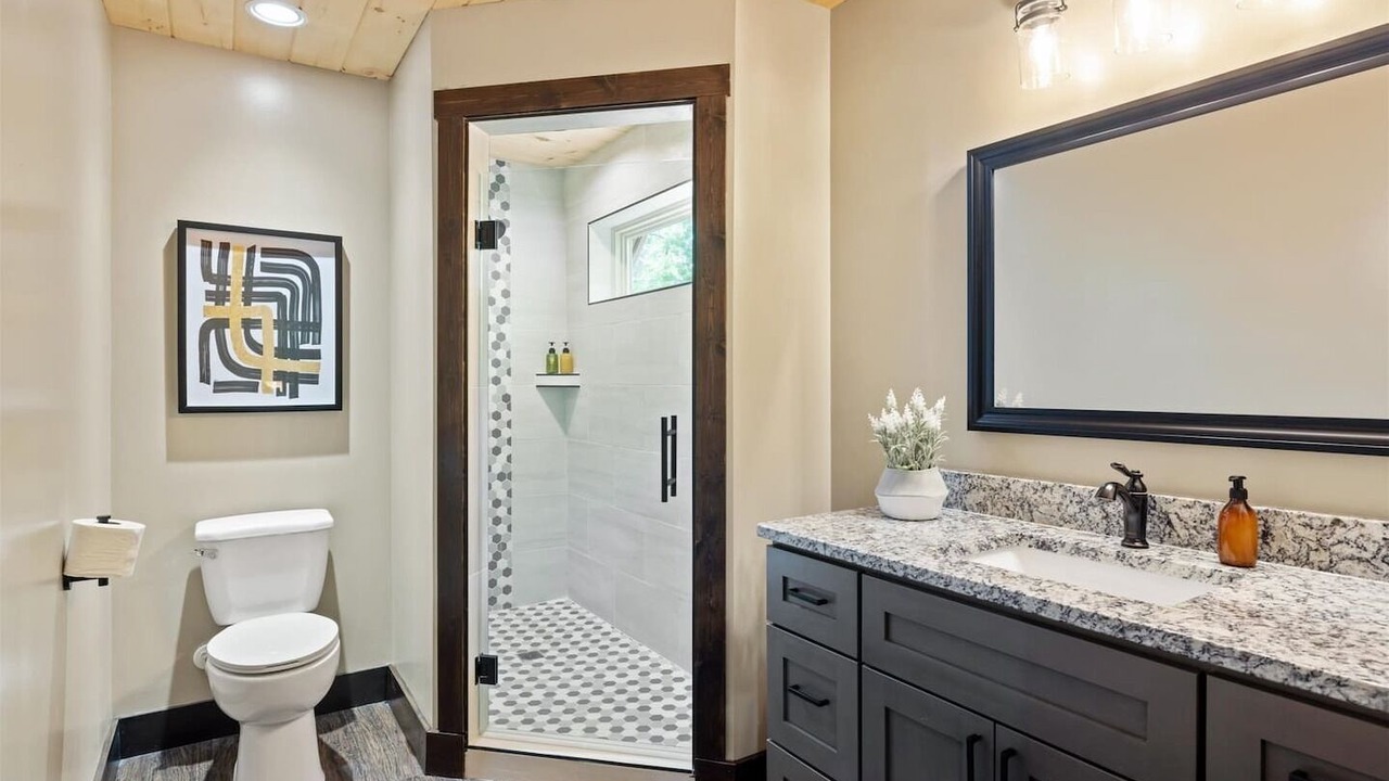 Photo of Bathroom in Wears Valley