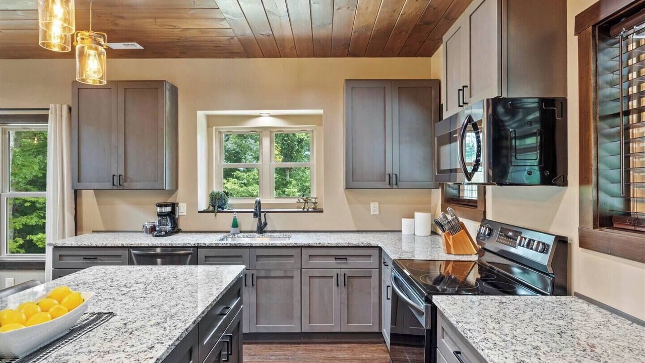 Photo of Kitchen in Wears Valley