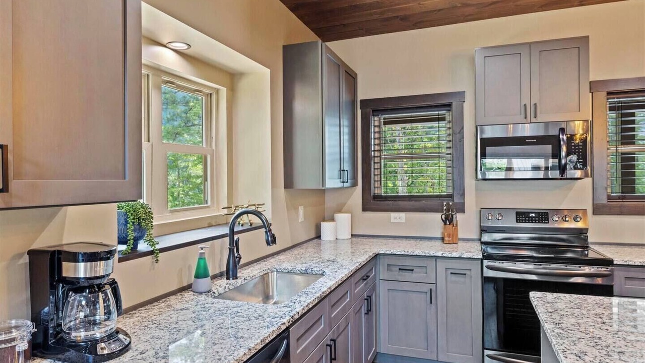 Photo of Kitchen in Wears Valley