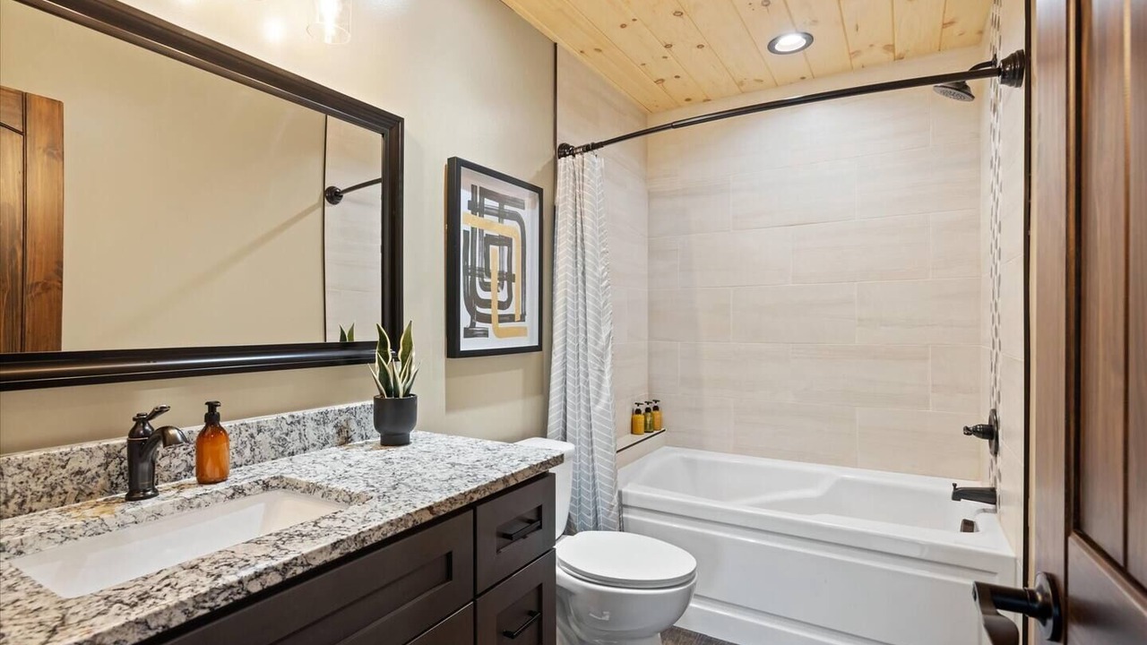 Photo of Bathroom in Wears Valley