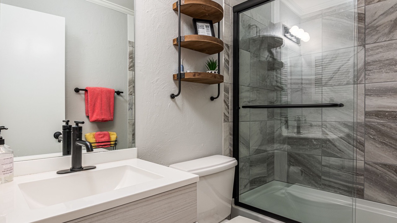Photo of Bathroom in Valley Hill