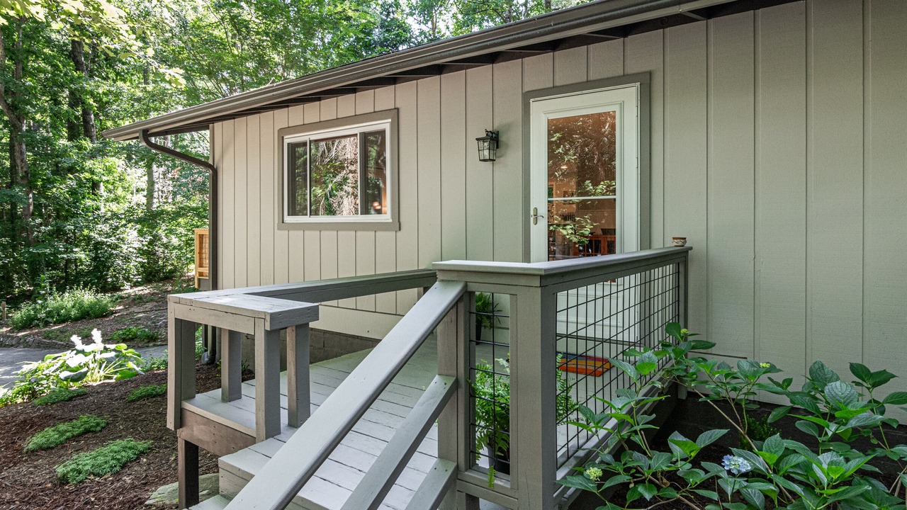 Photo of Patio Balcony in Valley Hill