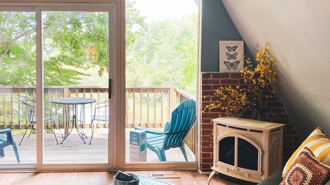 Photo of Livingroom in Colonial Beach