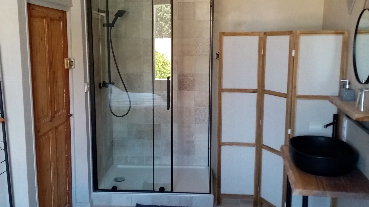 Photo of Bathroom in Montaren-et-Saint-Mediers