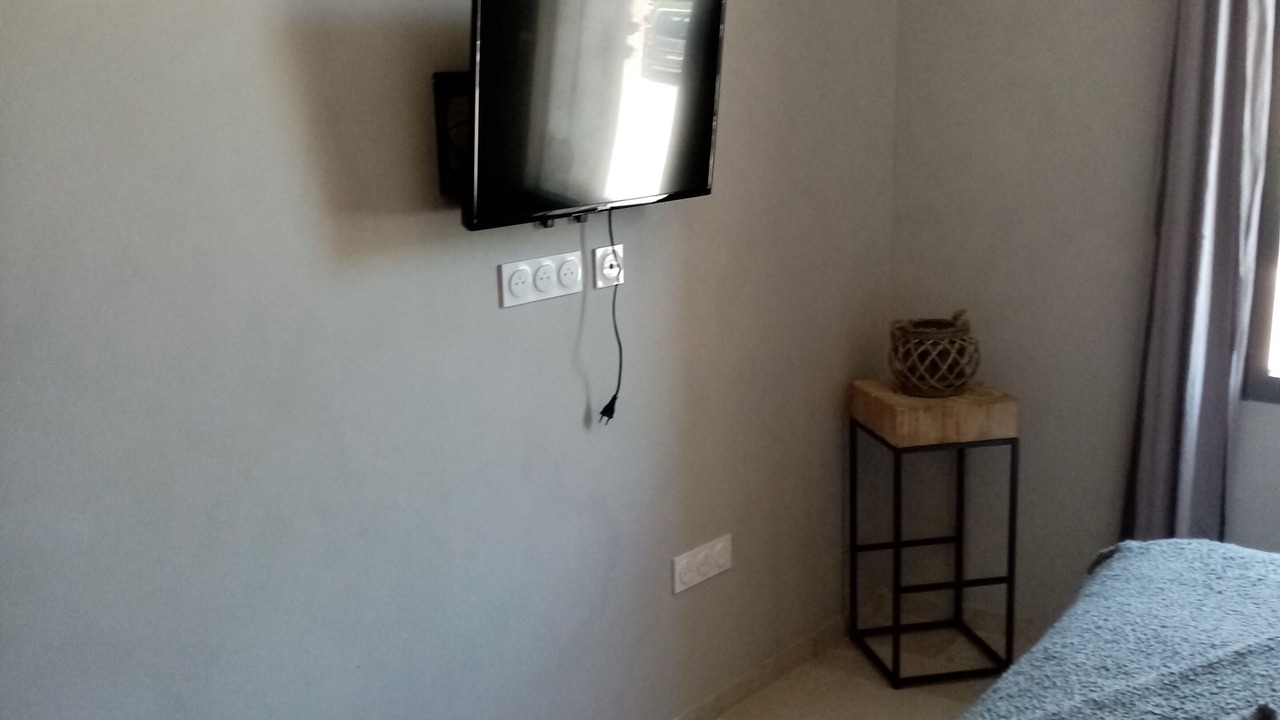 Photo of Bedroom in Montaren-et-Saint-Mediers