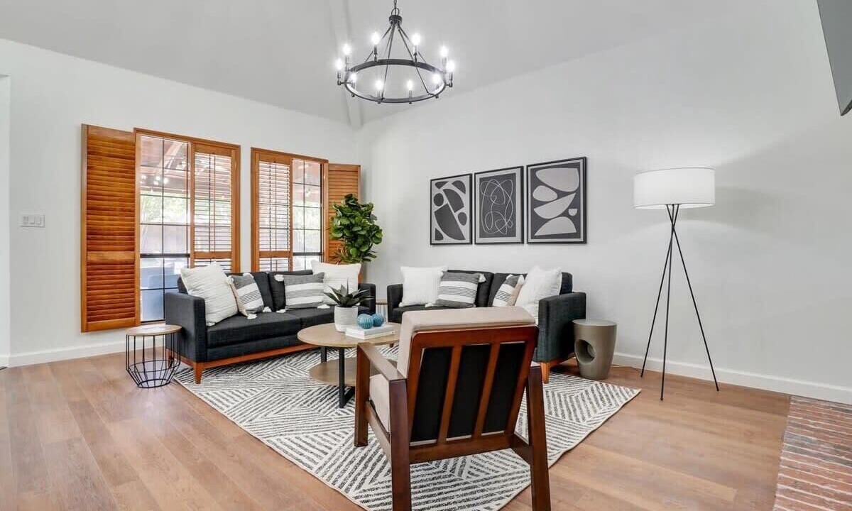 Photo of Livingroom in Allen