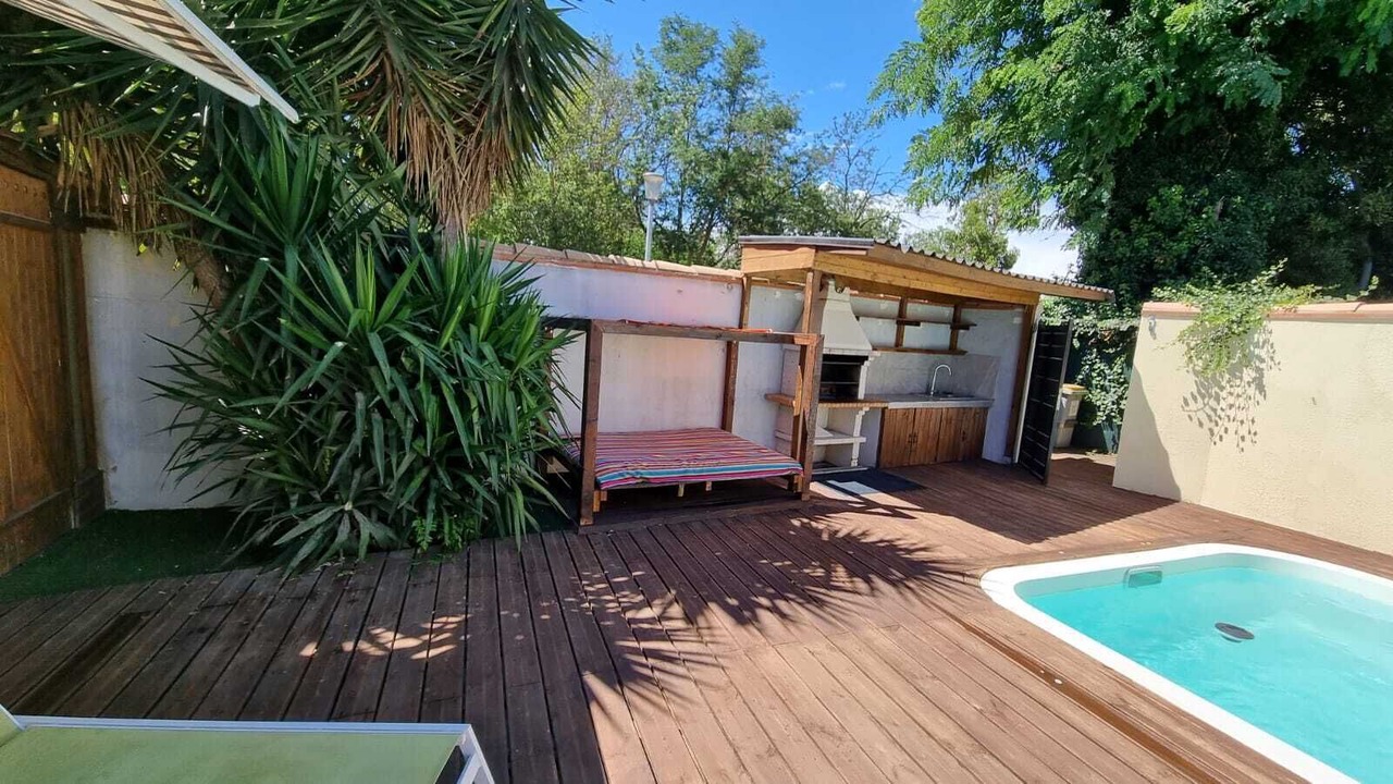 Photo of Outdoor in Bompas