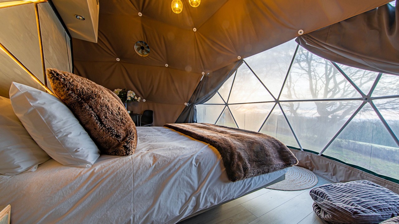 Photo of Bedroom in Chiddingstone Hoath