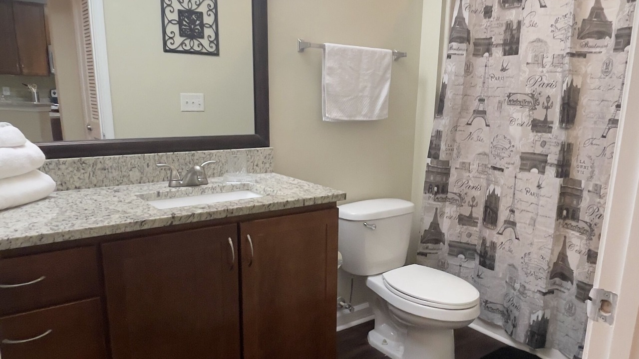 Photo of Bathroom in Dunwoody