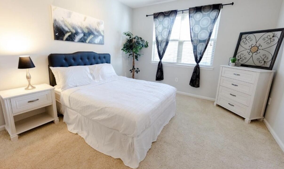 Photo of Bedroom in Dunwoody