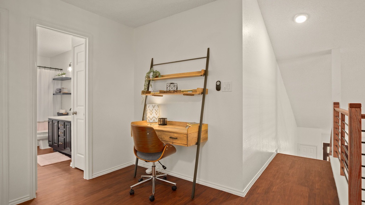 Photo of Bedroom in Cat Hollow