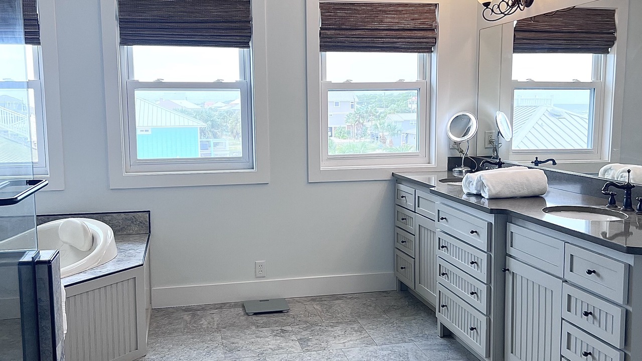 Photo of Bathroom in East End