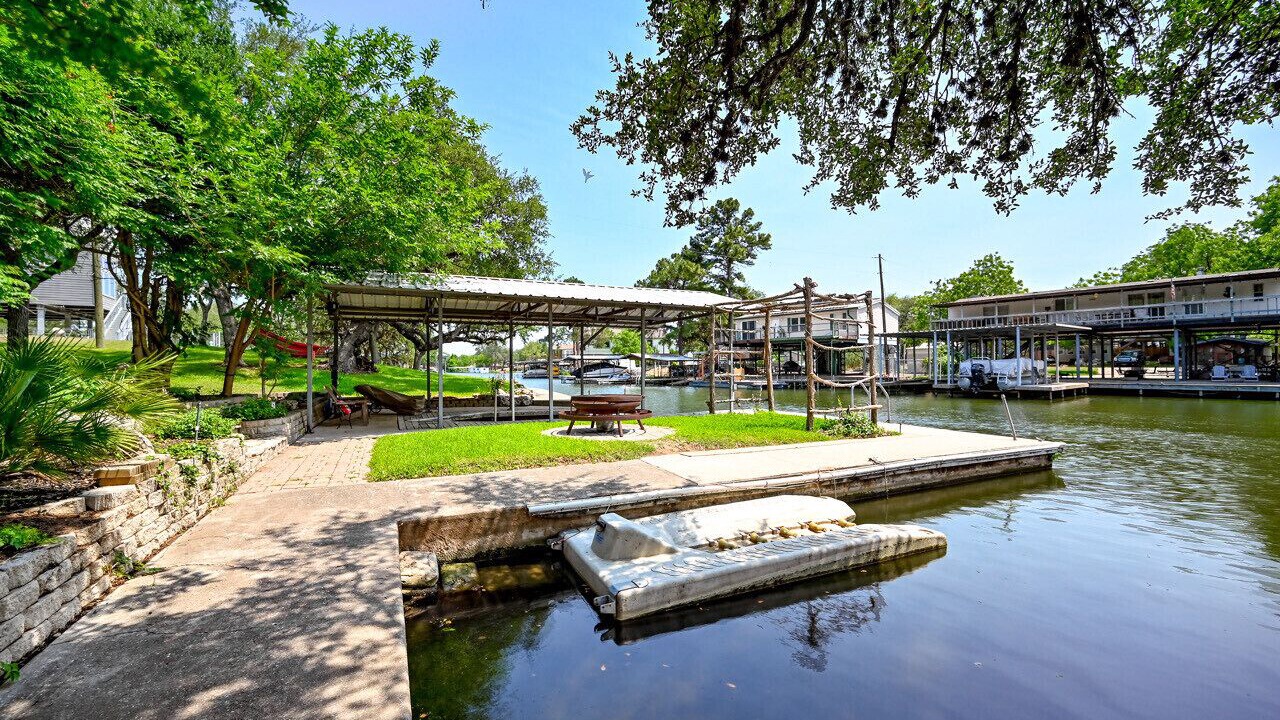 Photo of Outdoor in Kingsland