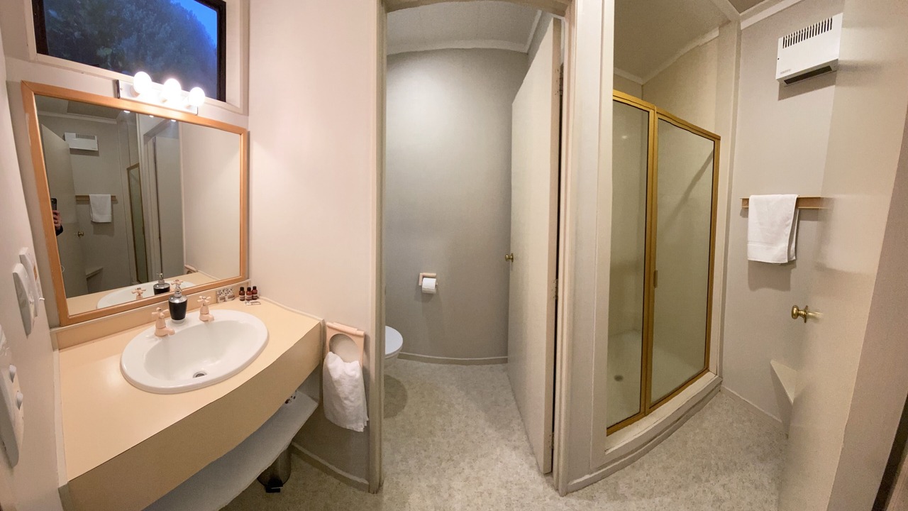 Photo of Bathroom in Motuoapa