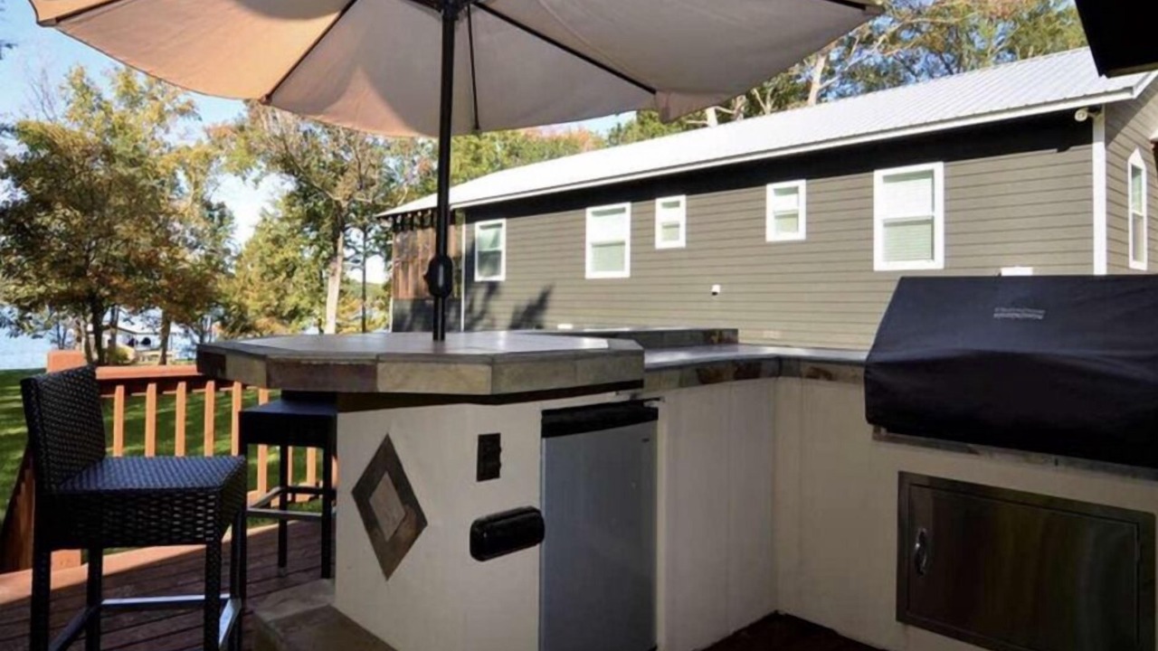 Photo of Outdoor in Dogwood